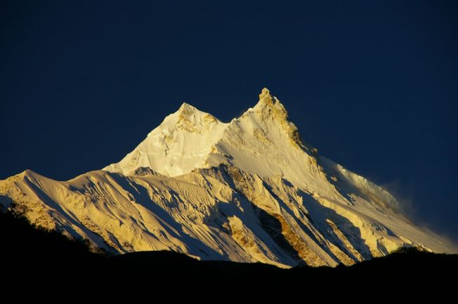 Sunrise,_Manaslu