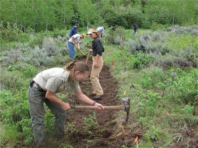 Trails_Crew_and_volunteers